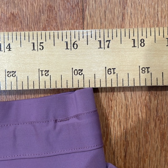 Women NWT Size XL Shorts Reflective Dots Running Tie Waist Stretch Yoga Dance - Picture 3 of 8